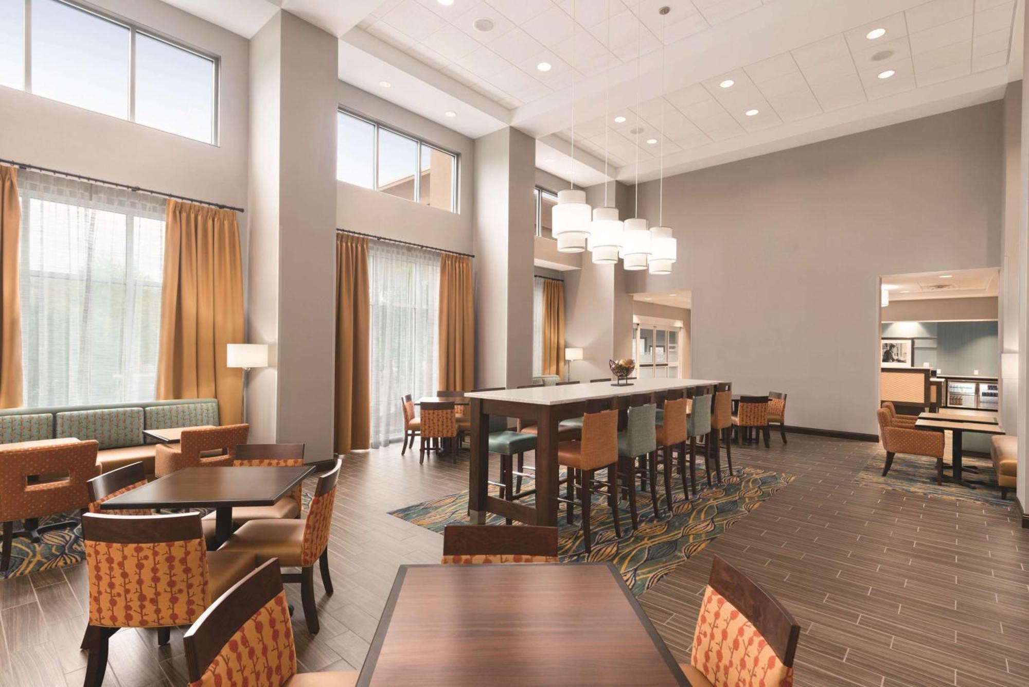 Hampton Inn & Suites - Deland Esterno foto